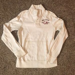 Medium Hollister sweater